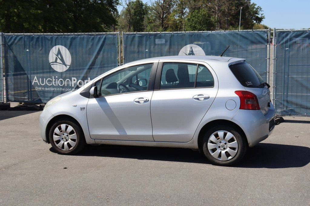 Passenger car Toyota Yaris Diesel 90hp 2006 (Margin)
