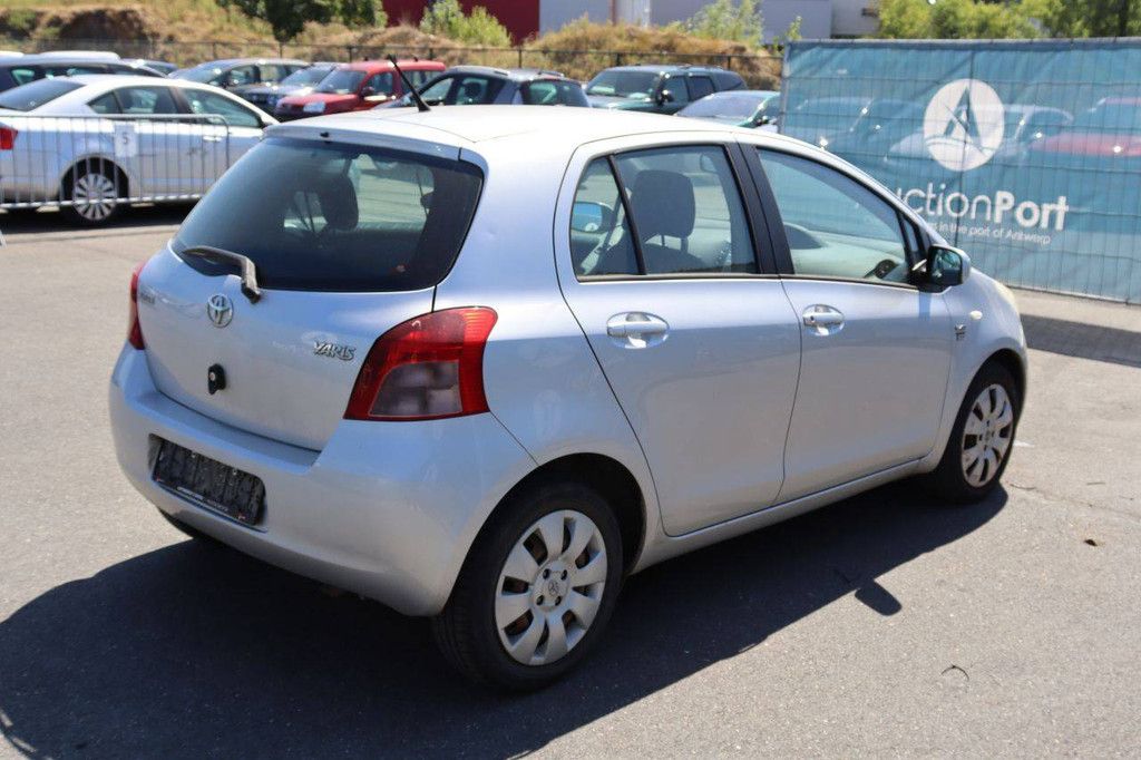 Passenger car Toyota Yaris Diesel 90hp 2006 (Margin)