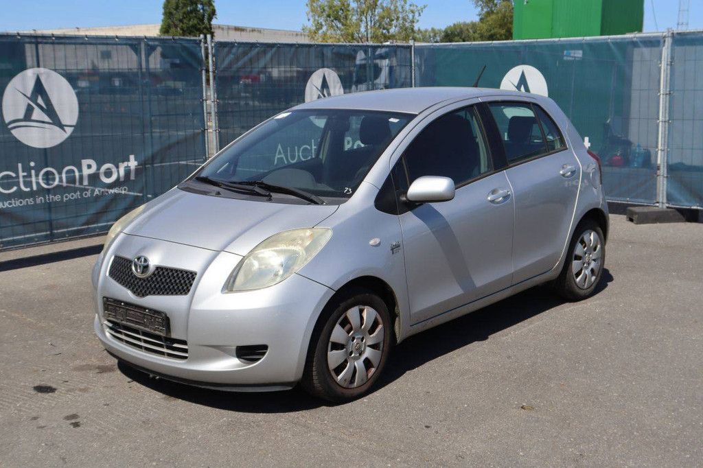 Passenger car Toyota Yaris Diesel 90hp 2006 (Margin)