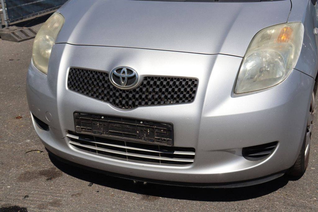 Passenger car Toyota Yaris Diesel 90hp 2006 (Margin)