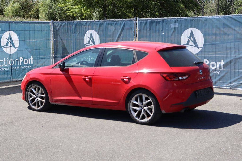 Passenger car SEAT Leon Petrol 122hp 2013 (Margin)