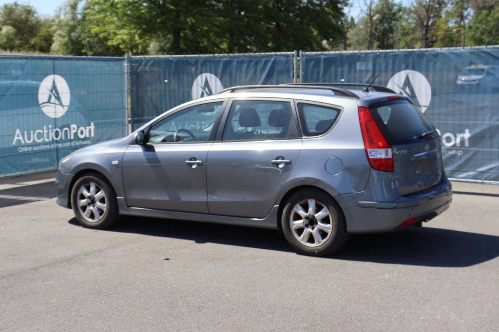Hyundai i30cw Diesel Kombi 115 PS 2012 (Margin)