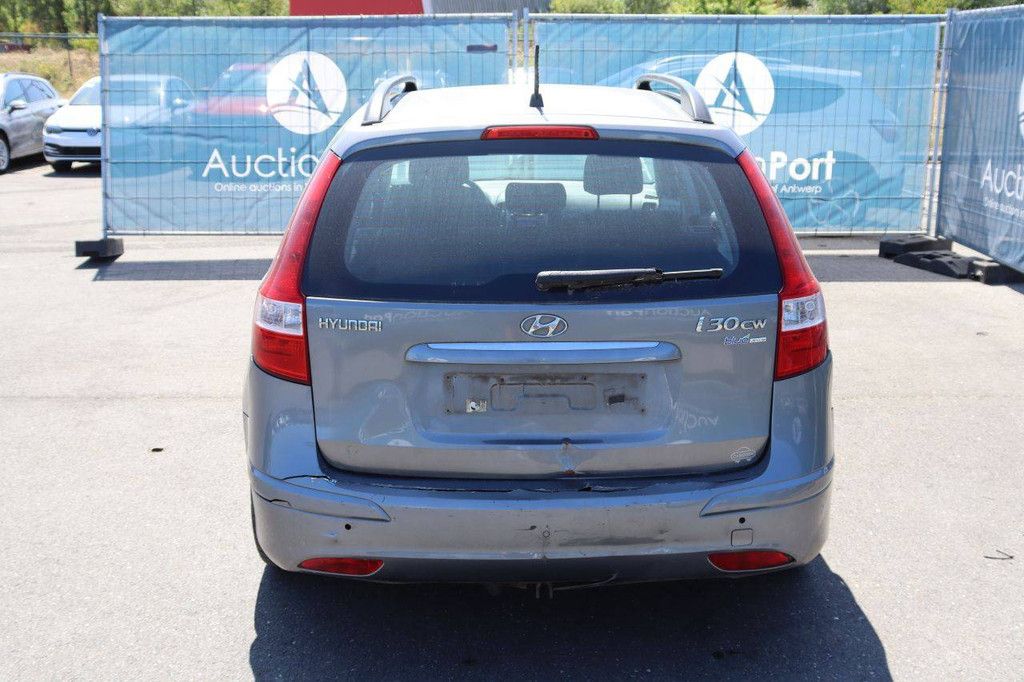 Hyundai i30cw Diesel Kombi 115 PS 2012 (Margin)