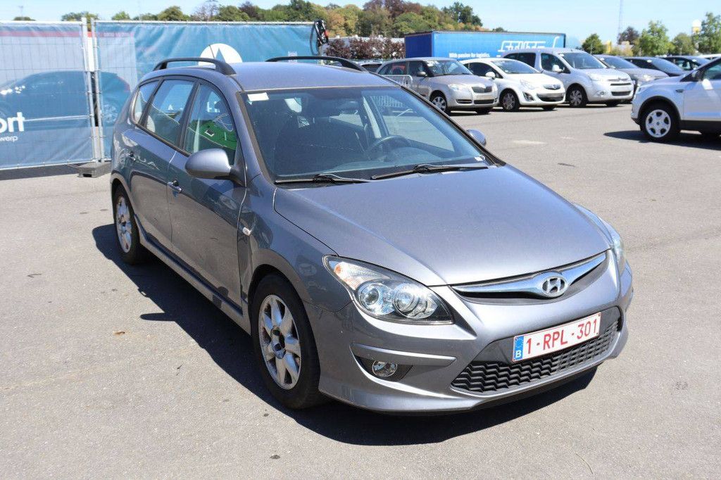Hyundai i30cw Diesel Kombi 115 PS 2012 (Margin)