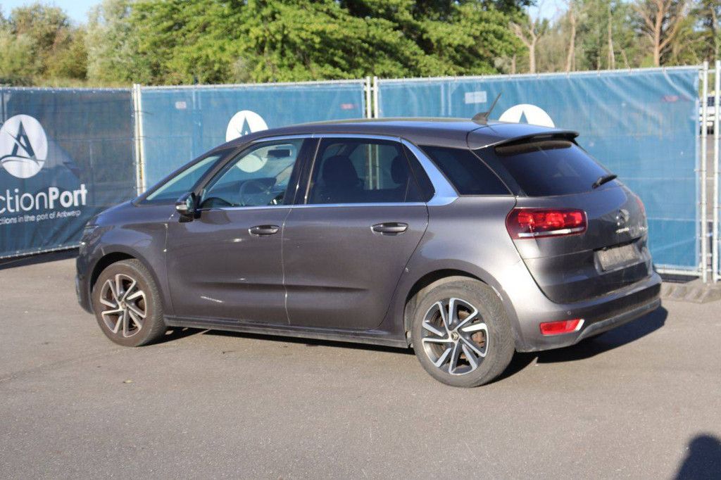 Citroën C4 Petrol Station Wagon 130hp 2019 (Margin)