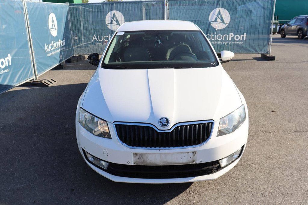 Passenger car Skoda Octavia Petrol 105hp 2014 (Margin)
