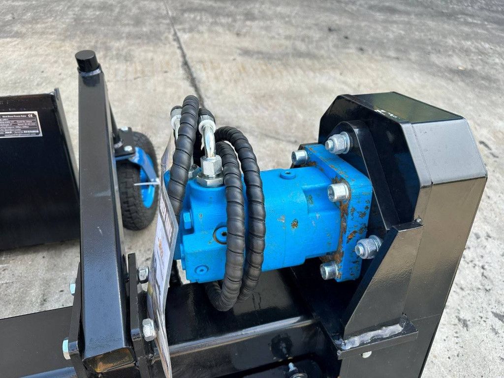 Rotary tiller/Stone roller suitable for skid steer loader Giyi LPR71 2026