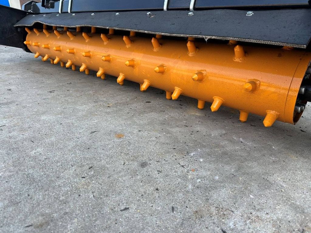 Rotary tiller/Stone roller suitable for skid steer loader Giyi LPR71 2026
