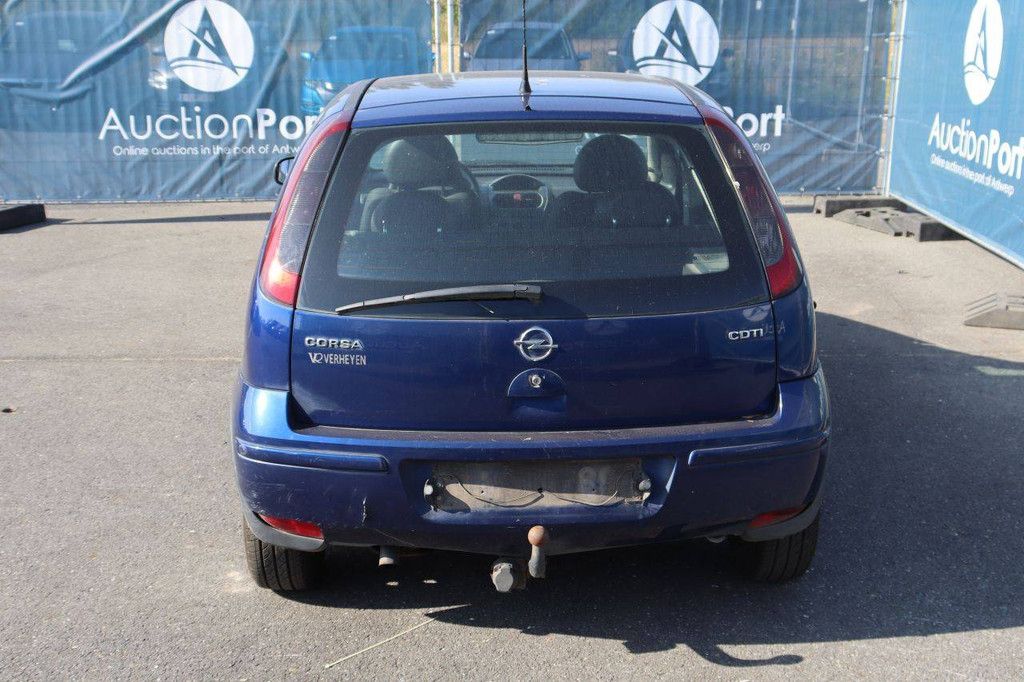 Passenger car Opel Corsa Diesel 70hp 2004 (Margin)