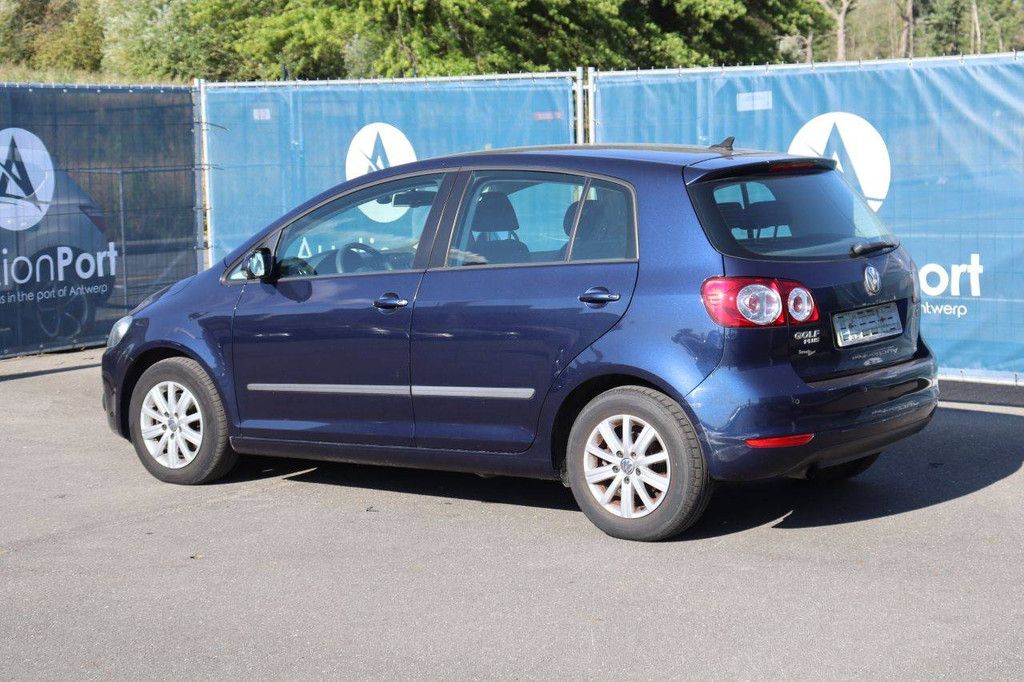 Passenger car Volkswagen Golf Diesel 105hp 2012 (Margin)