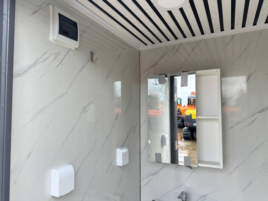 Shower cabin