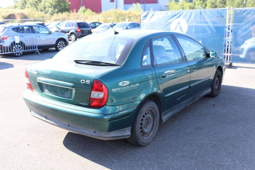 Passenger car Citroën C5 Petrol 140hp 2005 (Margin)