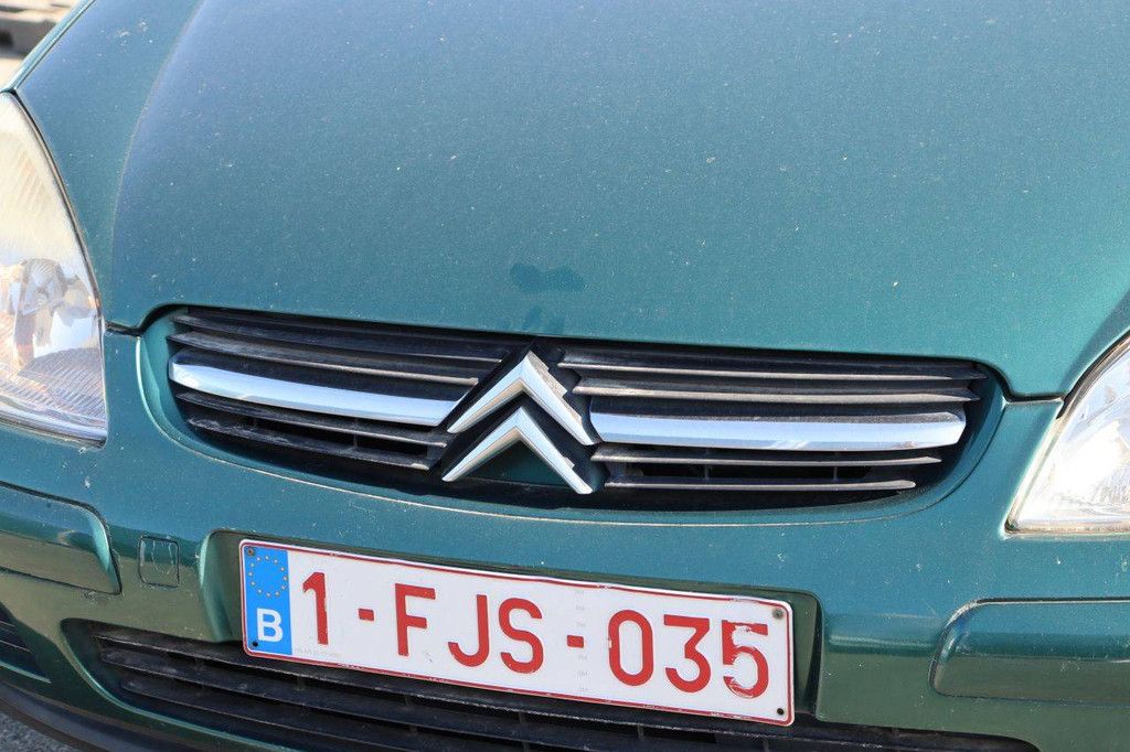 Passenger car Citroën C5 Petrol 140hp 2005 (Margin)