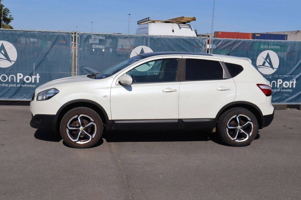 SUV Nissan Qashqai Diesel 110hp 2014 (Margin)