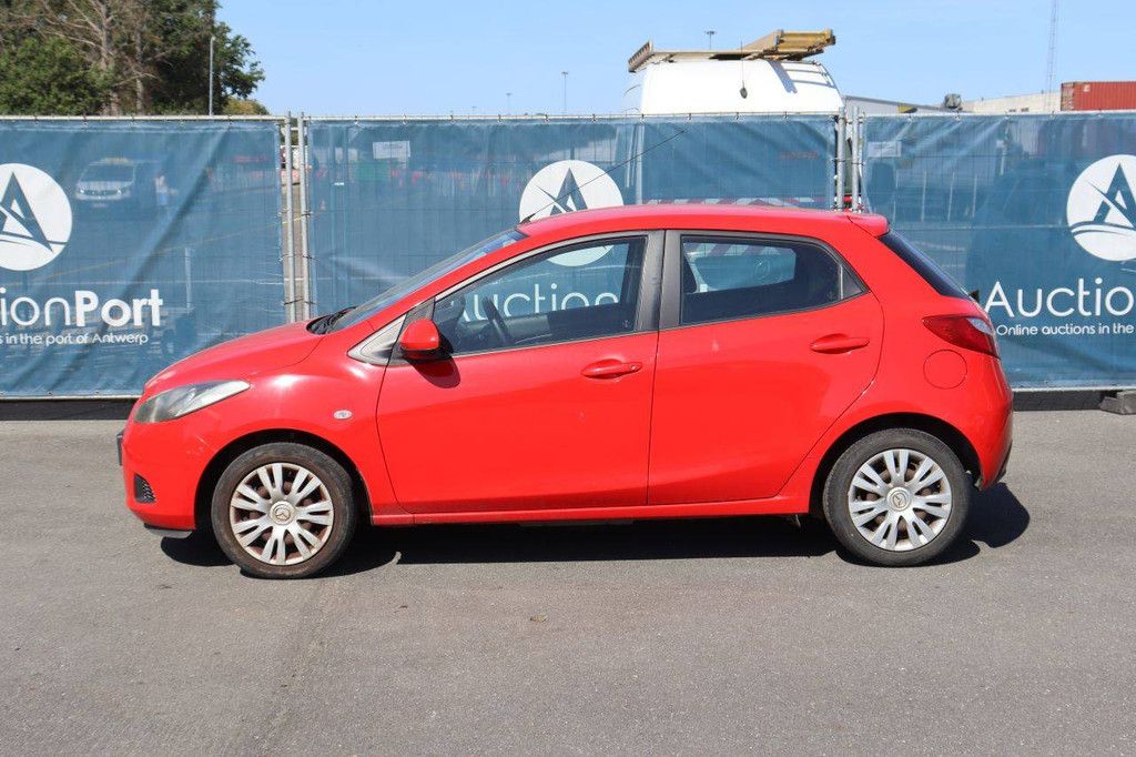 Mazda 2 Passenger Car Petrol 75hp 2010 (Margin)