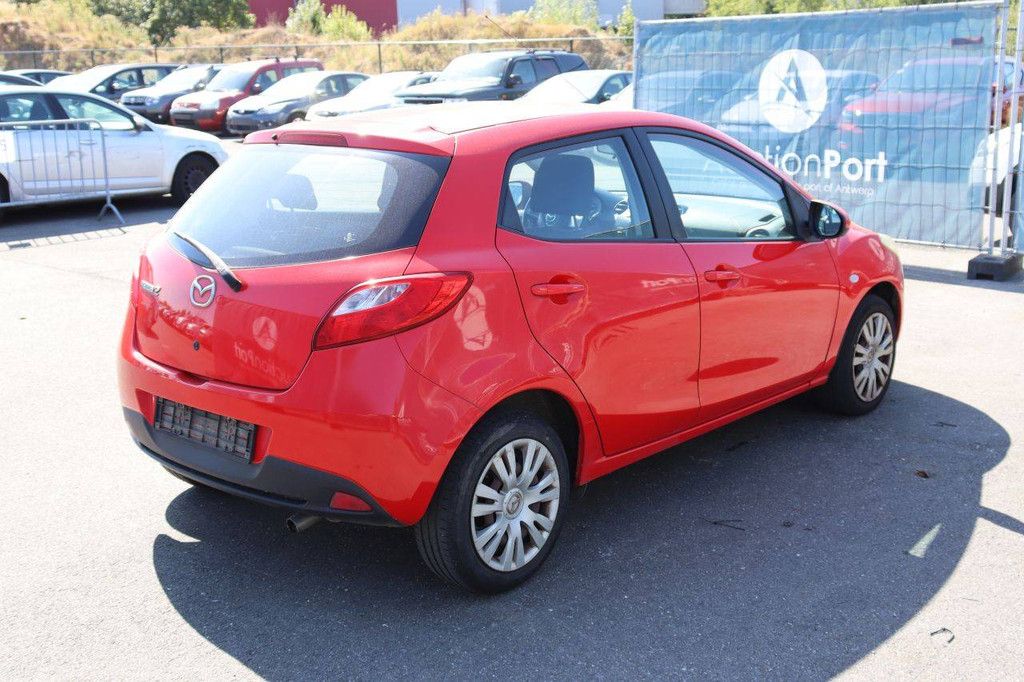 Mazda 2 Passenger Car Petrol 75hp 2010 (Margin)