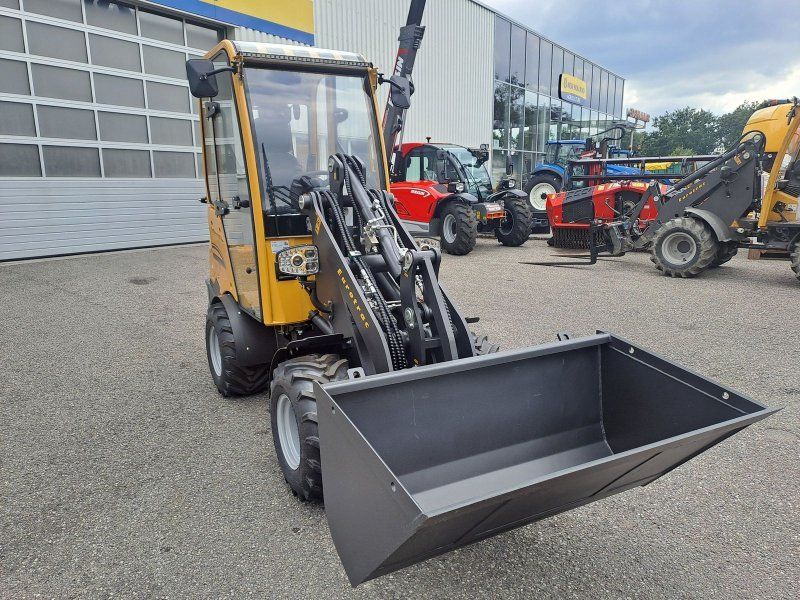 Eurotrac W11 L