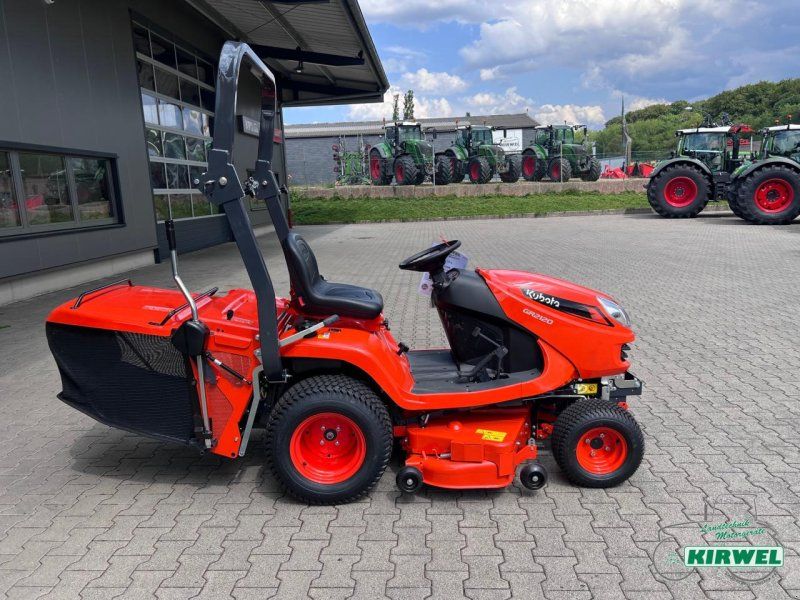 Kubota GR 2120