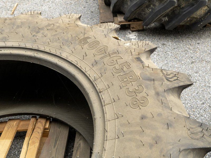 BKT 600/65 R38 AGRIMAX RT