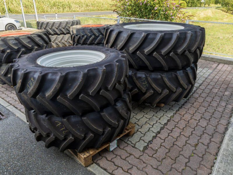 Mitas 440/65 R28 AC65 UND 540/65 R 35 AC 65