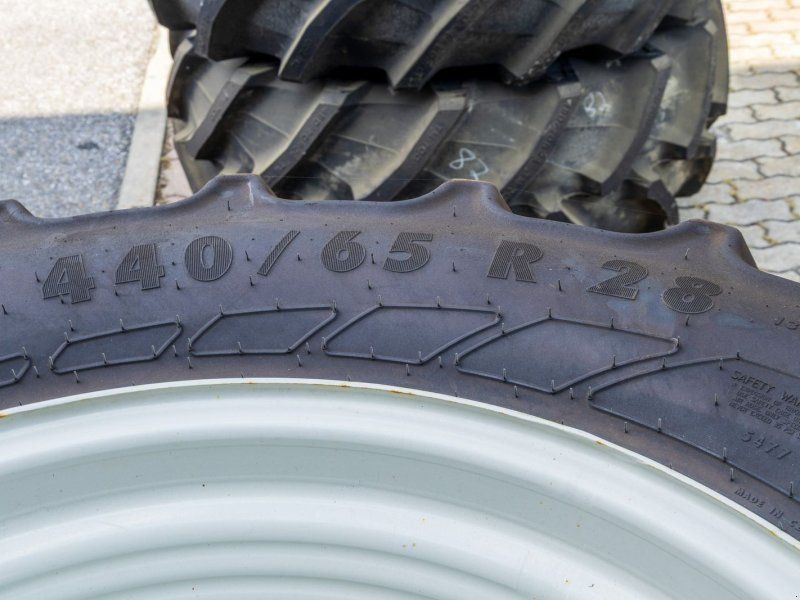 Mitas 440/65 R28 AC65 UND 540/65 R 35 AC 65