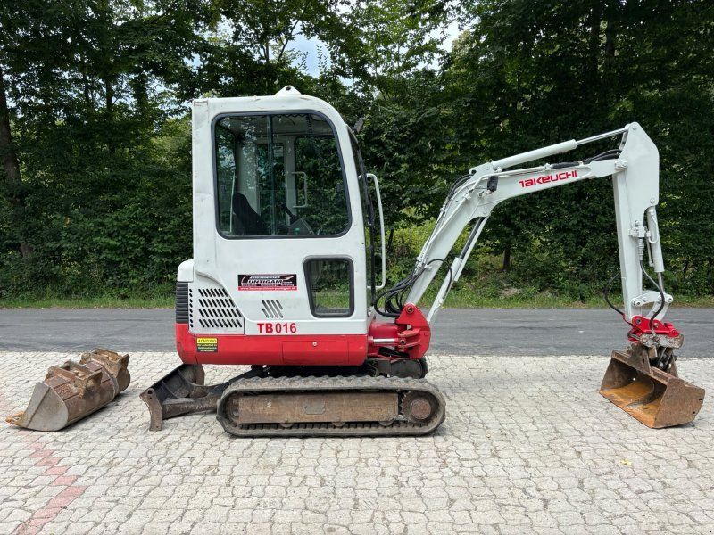 Takeuchi TB 016