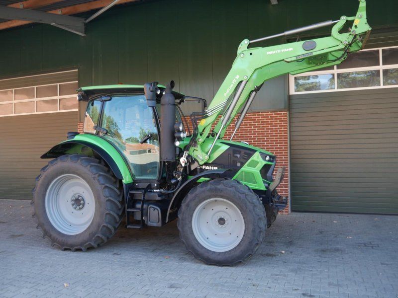 Deutz-Fahr Agrotron 6120 TTV + Stoll FZ 30 Lader