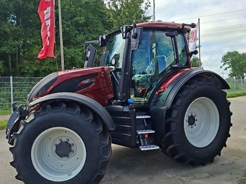 Valtra N155EA