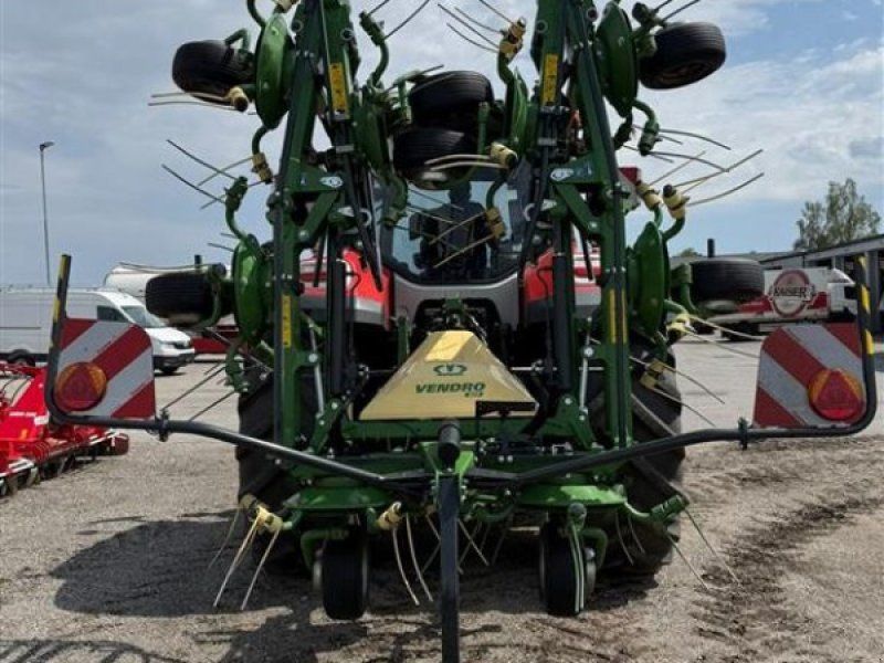 Krone Vendro 820
