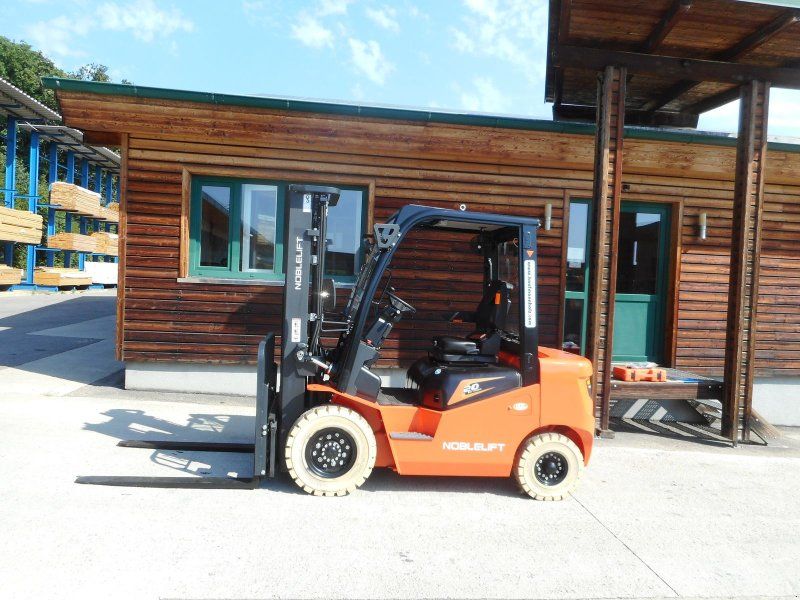 NOBLELIFT CPD20-A2 Tripl-SS-4.Kreis MASCHIN