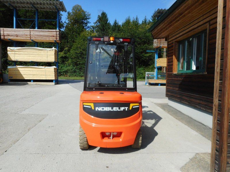 NOBLELIFT CPD20-A2 Tripl-SS-4.Kreis MASCHIN