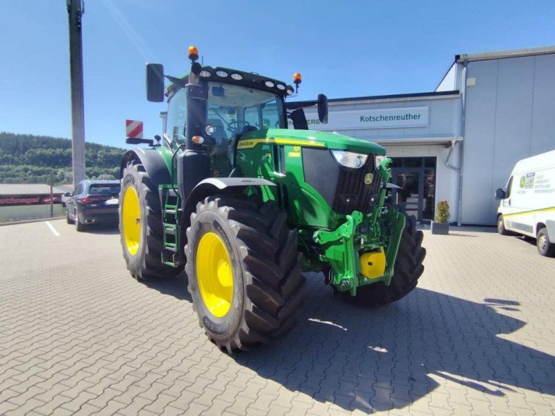 John Deere 6R 250