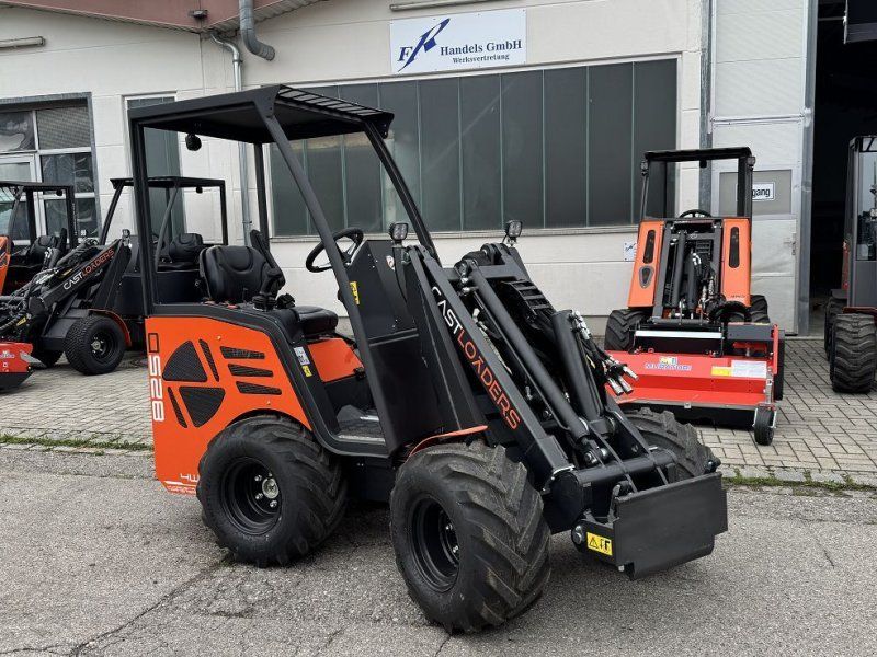 Cast Group 825 D Hoflader Teleskoplader Knicklader