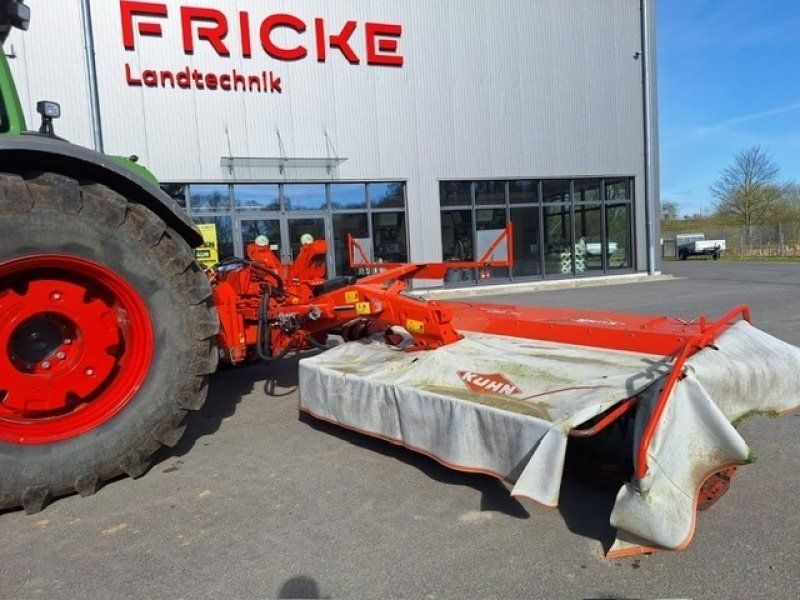 Kuhn FC 883 FF Lift Control