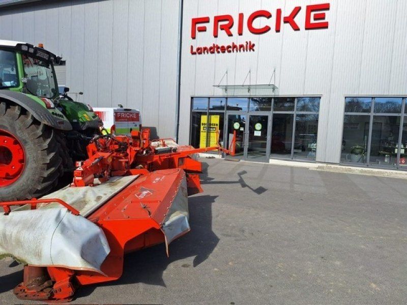 Kuhn FC 883 FF Lift Control