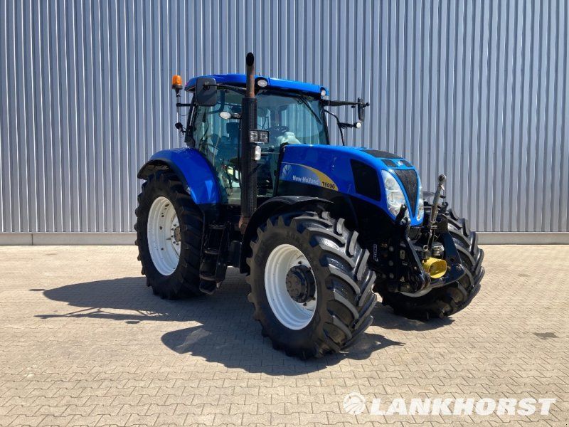 New Holland T6090