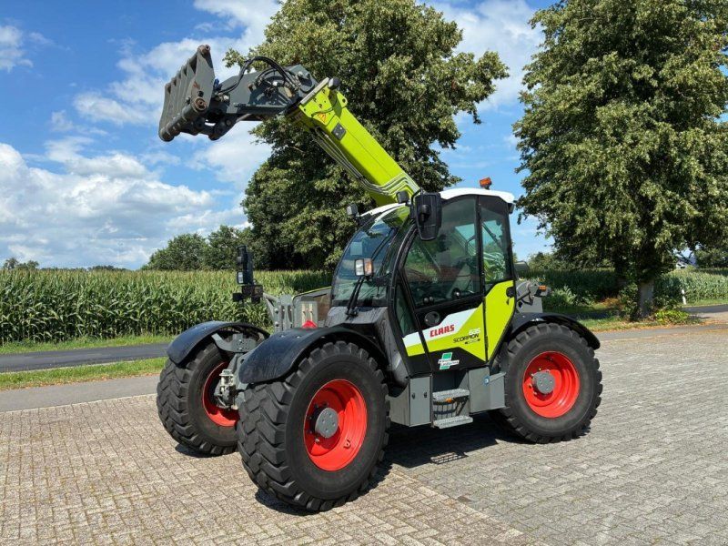 Claas Scorpion 635