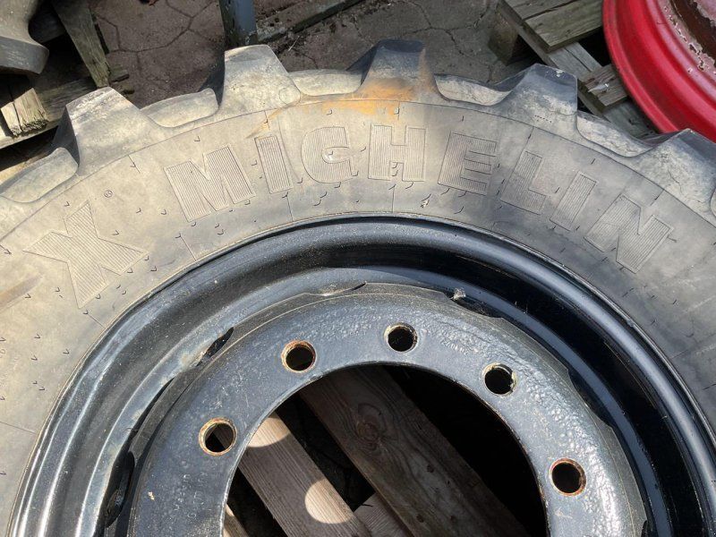 Michelin 445/70R24 XM 47