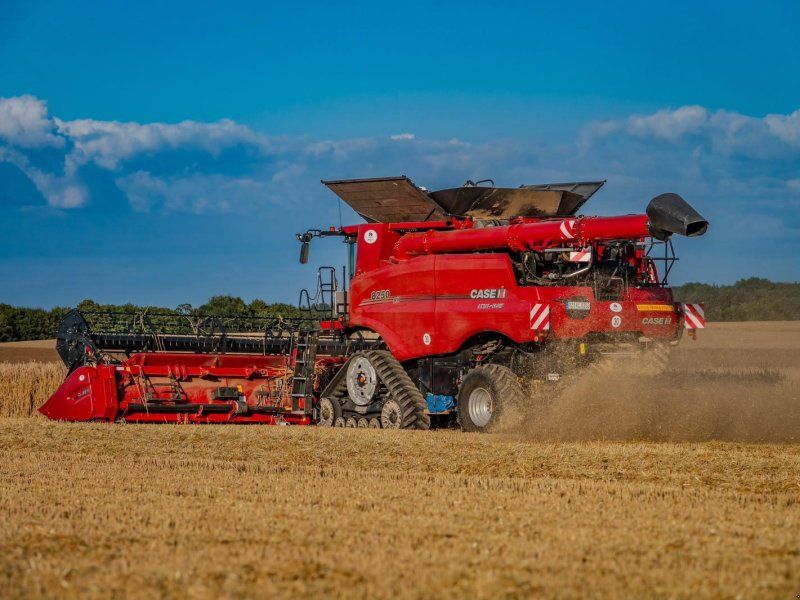 Case IH 8250 AXIAL-FLOW