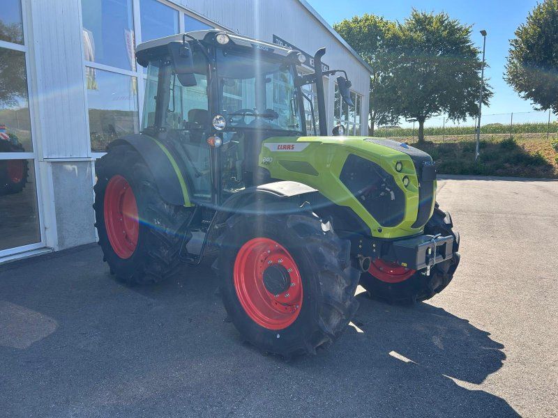 Claas AXOS 240 Advanced