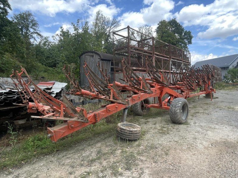 Kuhn Challenger 9 NSH