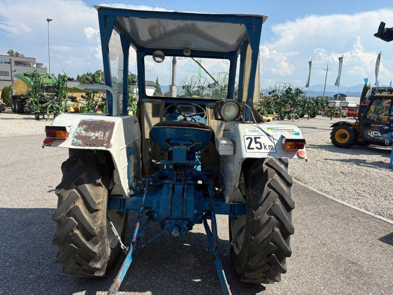 Ford 3000