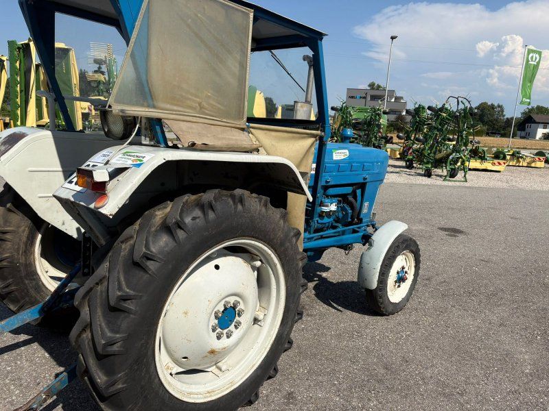 Ford 3000