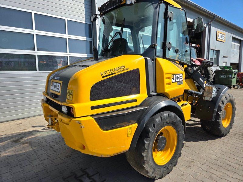JCB 409 Agri
