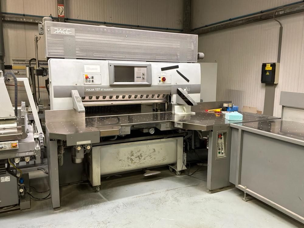 2011 Polar Pacer 137ATXT Autotrim High-Quality Cutting Machine
