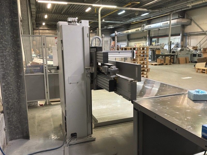 2011 Polar 130-ER-4 / M803-01 Automatic Unloader for a Cutting Machine