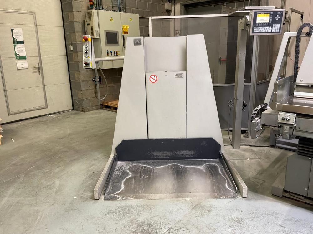 2011 Polar LW 1200-4 Hydraulic Paper Stacker