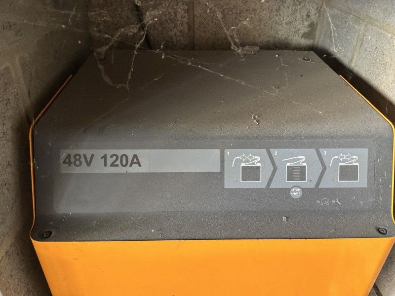 2004 Jungheinrich V10-12 Reach Truck (needs repair)