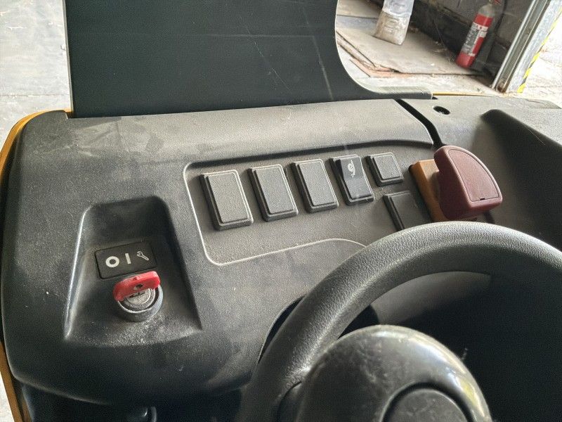 2004 Jungheinrich V10-12 Reach Truck (needs repair)