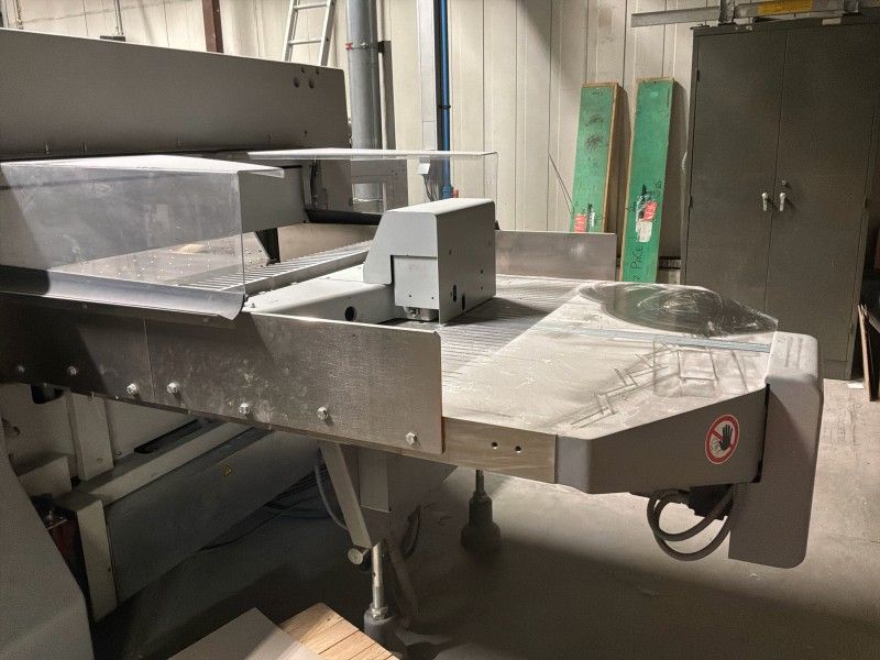 2011 Polar 137 AT XT Plus Autotrim High-Quality Cutting Machine